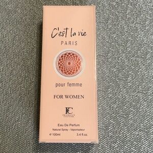 Fragrance Couture  C’est La Vie Paris pour femme